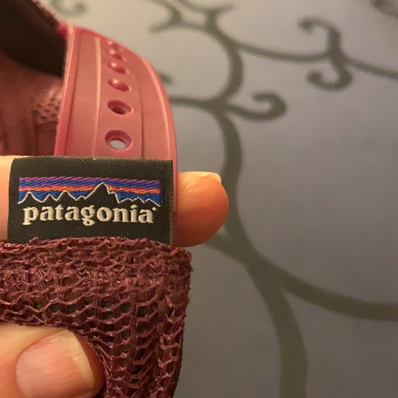 Cute Patagonia hat for women with pink and purple. One size fits all. - Picture 4 of 4
